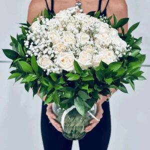 Alternative view of Classic 2 Dozens of Fresh Roses